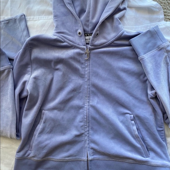 Juicy Couture Velour Track Set - Picture 2 of 5